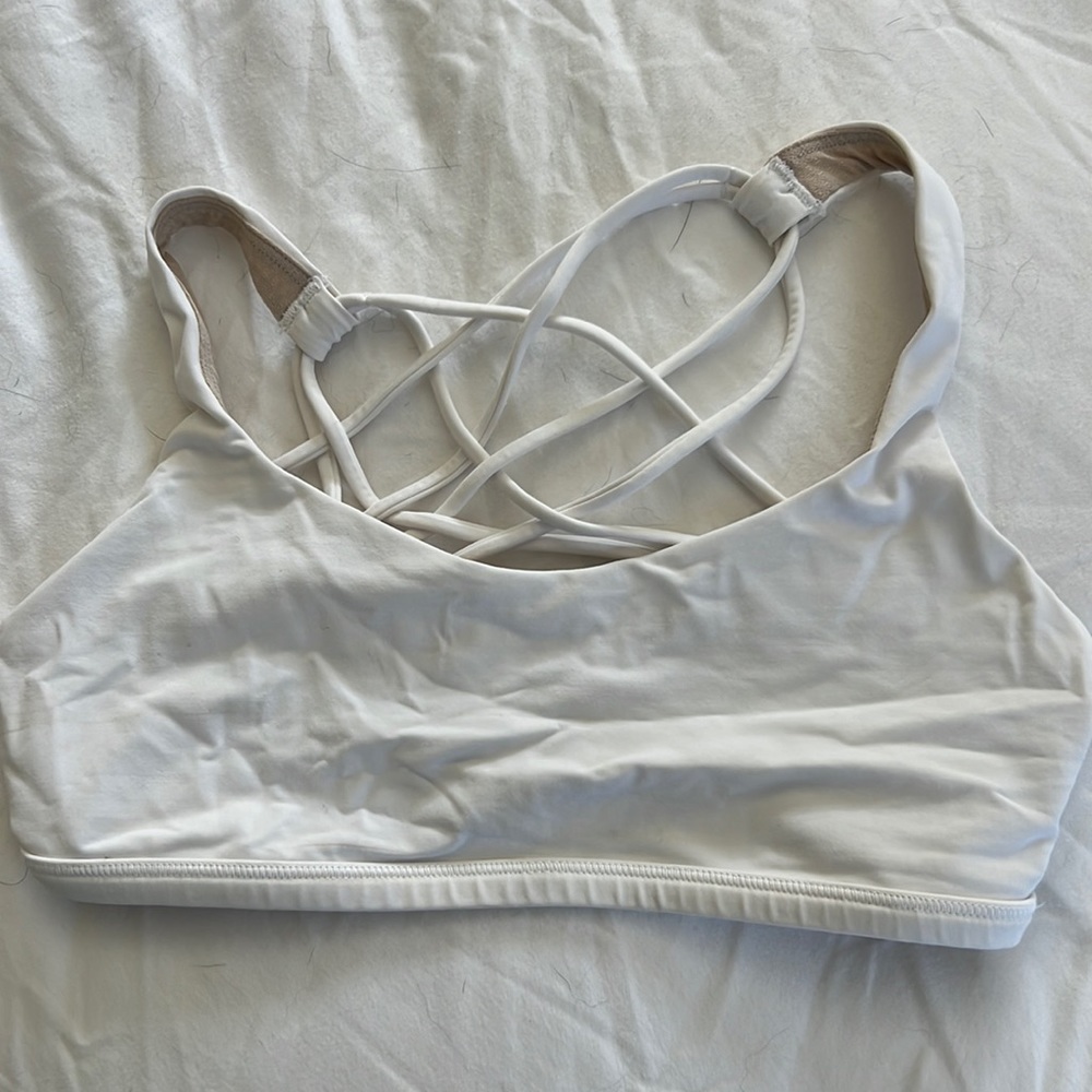 Lululemon white free to be wild bra. Size 2